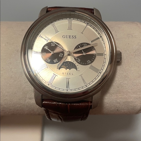 Guess Steel Day Date Sun Moon Silver Watch Brown Leather Strap Water Resistant - Picture 1 of 6